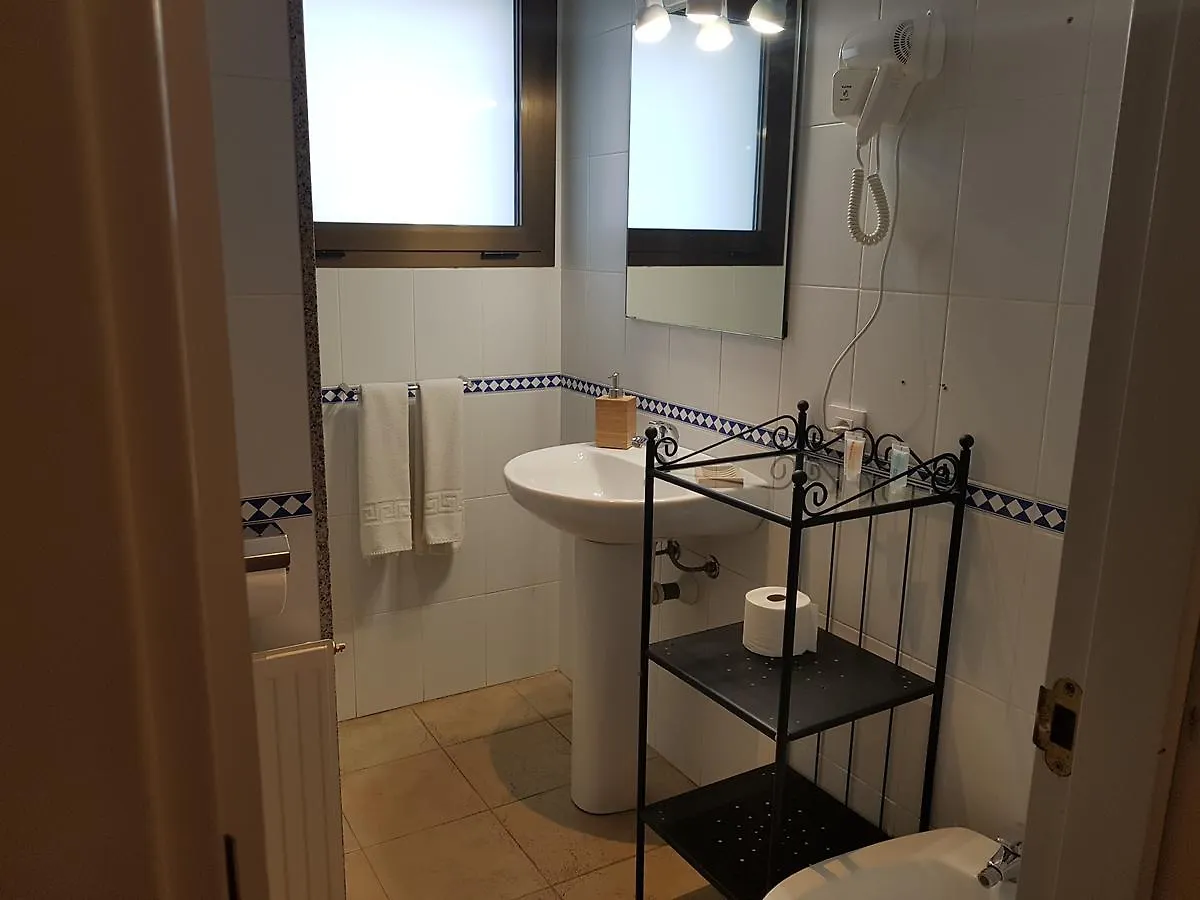 Hostal De L'Aigua Sant Llorenc de la Muga Hotel